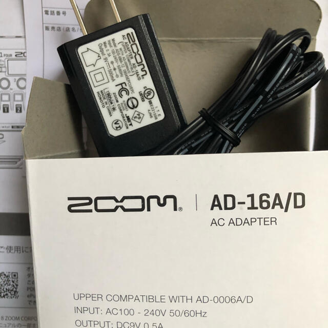 Zoom(ズーム)のZOOM Ｇ１　FOUR+ＡＤ-16アダプター 楽器のギター(エフェクター)の商品写真