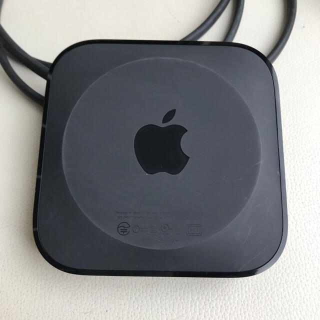 Apple(アップル)のAppleTV アップルティービー　第3世代　HDMIケーブル付き！ スマホ/家電/カメラのテレビ/映像機器(テレビ)の商品写真