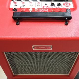 フェンダー(Fender)のVHT ギターアンプ  20w(ギターアンプ)