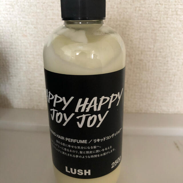 LUSH(ラッシュ)のラッシュ　ハッピーハッピージョイジョイ　一回使用 コスメ/美容のヘアケア/スタイリング(コンディショナー/リンス)の商品写真