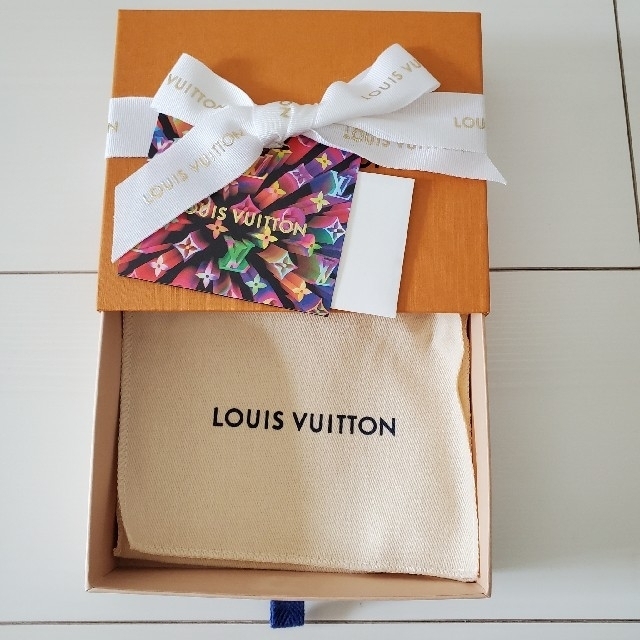 LOUIS VUITTON(ルイヴィトン)のルイヴィトン　箱&紙袋 レディースのバッグ(ショップ袋)の商品写真