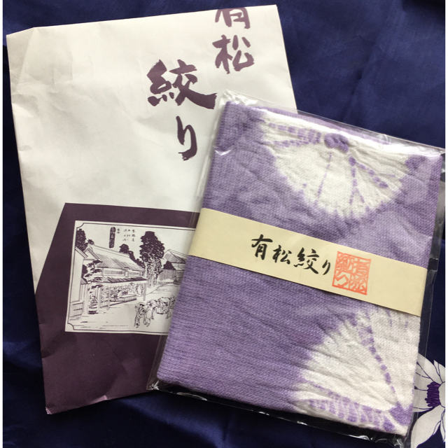 有松絞り　ハンカチ　紫 レディースのファッション小物(ハンカチ)の商品写真