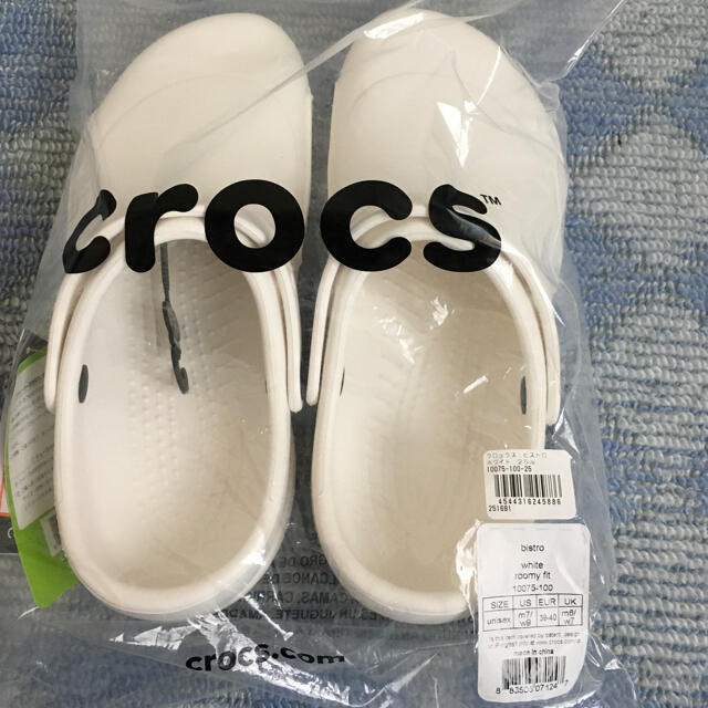 crocs(クロックス)の【新品　未開封】クロックス　ビストロ／ホワイト　25cm レディースの靴/シューズ(サンダル)の商品写真