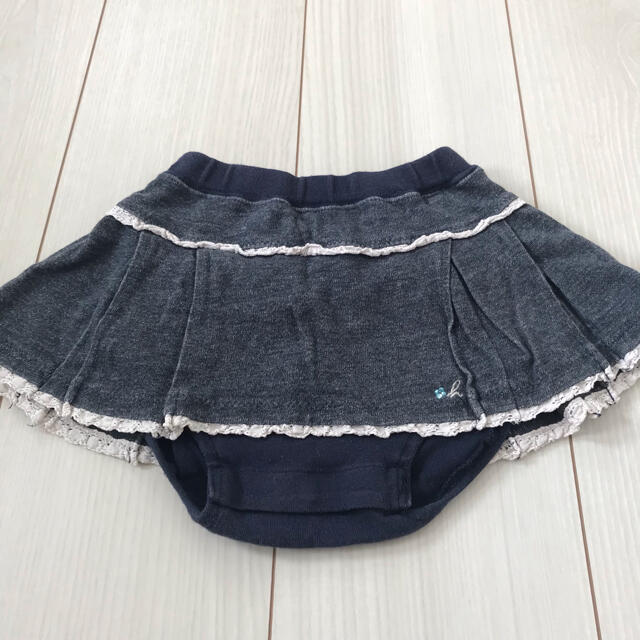 HusHush(ハッシュアッシュ)のハッシュアッシュ　パンツ付きスカート　 90cm キッズ/ベビー/マタニティのキッズ服女の子用(90cm~)(スカート)の商品写真