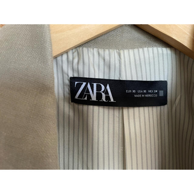 ZARA(ザラ)のZARA リネンブレザー  ベージュ XS レディースのジャケット/アウター(テーラードジャケット)の商品写真