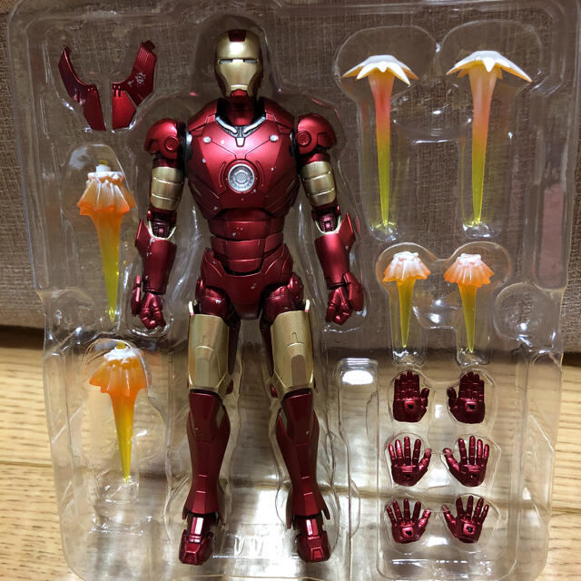 BANDAI(バンダイ)のS.H.Figuarts アイアンマン マーク3  エンタメ/ホビーのフィギュア(アメコミ)の商品写真