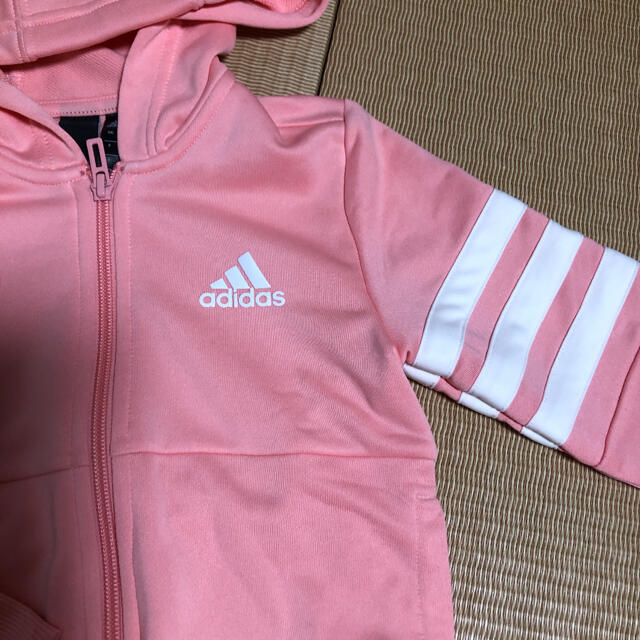 adidas(アディダス)のアディダス  ジャージ  パーカー  120 キッズ/ベビー/マタニティのキッズ服女の子用(90cm~)(ジャケット/上着)の商品写真