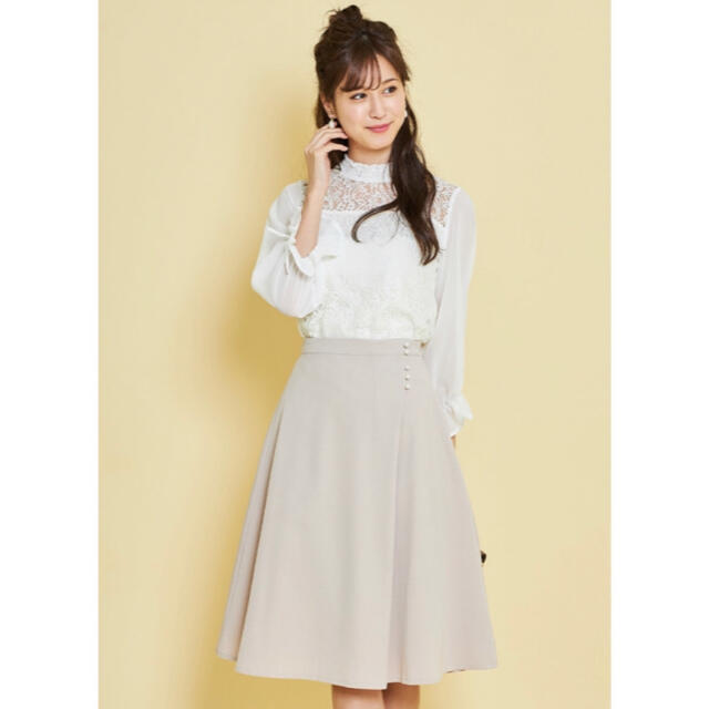 tocco(トッコ)の新品♡tocco closet(トッコクローゼット) パール釦ラップスカート レディースのスカート(ひざ丈スカート)の商品写真