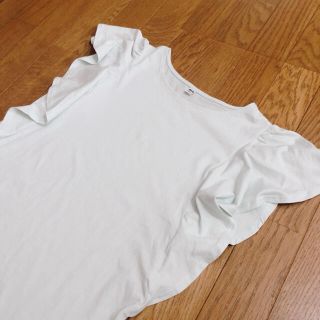 ユニクロ(UNIQLO)のUNIQLO＊フリルスリーブT(半袖)(Tシャツ(半袖/袖なし))