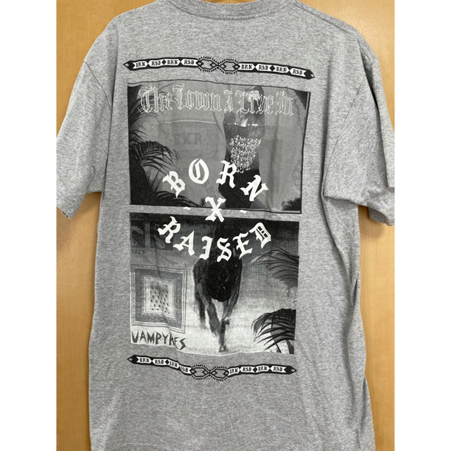 BORN X RAISED（ボーンアンドレイズド）  Ｔシャツ メンズのトップス(Tシャツ/カットソー(半袖/袖なし))の商品写真