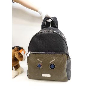 フェンディ レザー リュック メンズ の通販 18点 Fendiのメンズを買うならラクマ