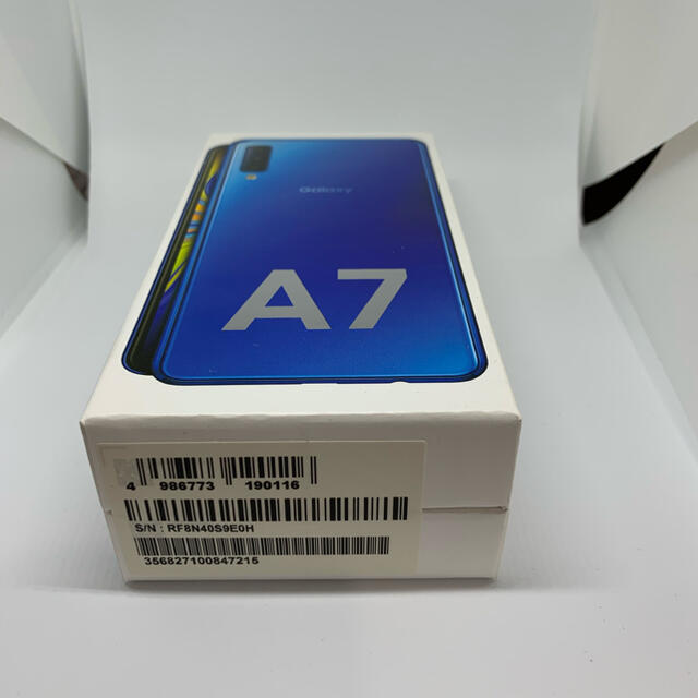 SAMSUNG(サムスン)の新品、未使用、未開封　Samsung Galaxy A7 Blue 楽天モバイル スマホ/家電/カメラのスマートフォン/携帯電話(スマートフォン本体)の商品写真