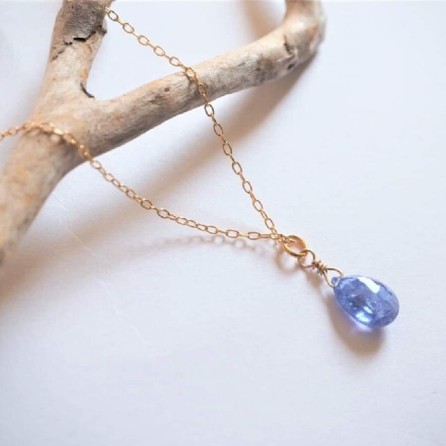 【みゆ様専用ページ】Tanzanite＊夕闇の雫　一粒ネックレス ハンドメイドのアクセサリー(ネックレス)の商品写真