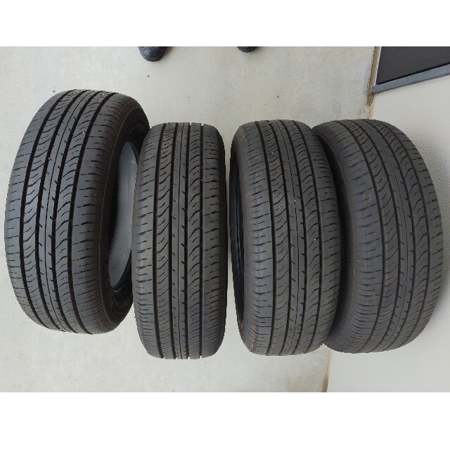 タイヤ　205/60R16　４本