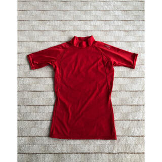 ティゴラ(TIGORA)の野球アンダーシャツ赤、サイズ140ティゴラ美品(ウェア)