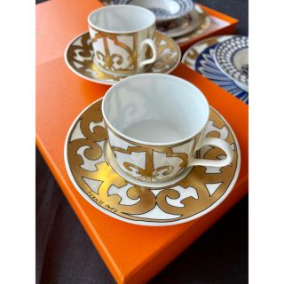 エルメス(Hermes)の(ss11様専用)エルメス　ガダルキヴィール ゴールド ティーカップ＆ソーサー(食器)