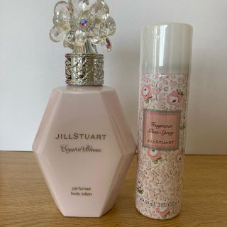 ジルスチュアート(JILLSTUART)の【未使用】ジルスチュアート　クリスタルブルーム　パフュームド ボディローション(ボディローション/ミルク)