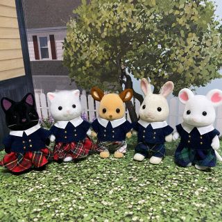 シルバニア　女の子　制服　2着(その他)