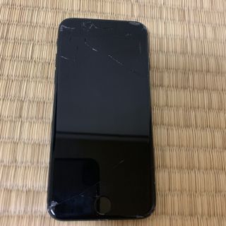 アップル(Apple)のiyuyu様専用iPhone7 画面割れ　操作可能(スマートフォン本体)