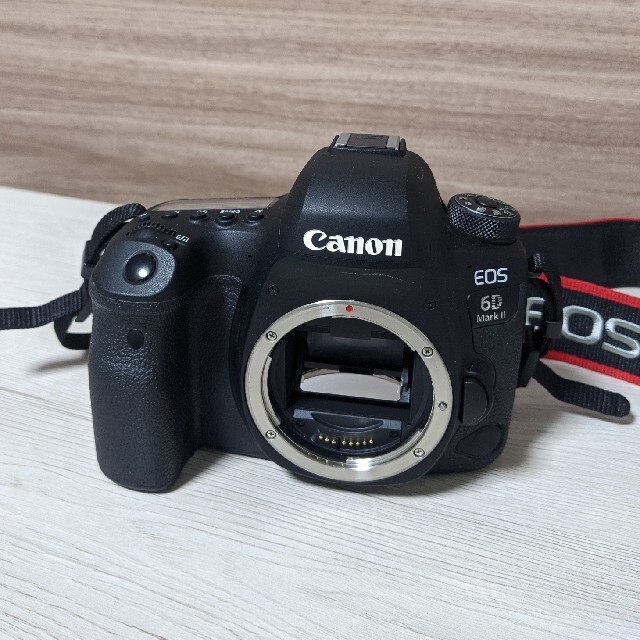 Canon　一眼レフ　EOS 6D Mark II