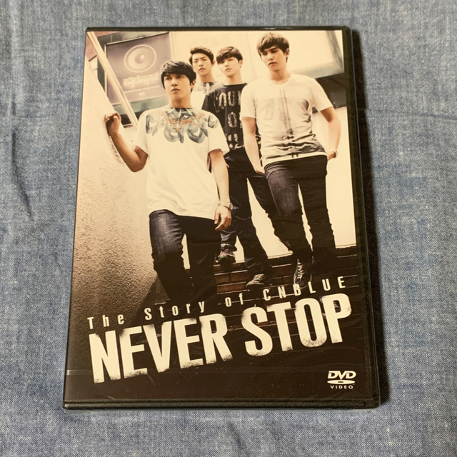 The　Story　of　CNBLUE／NEVER　STOP　通常版 DVD エンタメ/ホビーのDVD/ブルーレイ(ミュージック)の商品写真