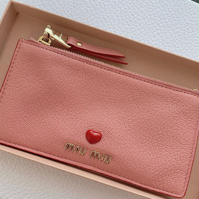 miumiu マドラスレザーカードケース 【国内在庫】 8820円引き www.gold