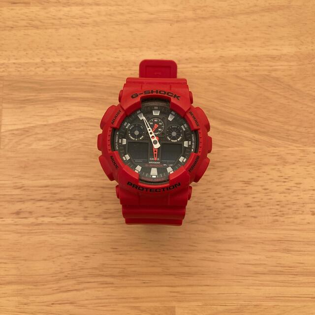 G-SHOCK(ジーショック)のg-shock ga-100b 赤 メンズの時計(腕時計(デジタル))の商品写真