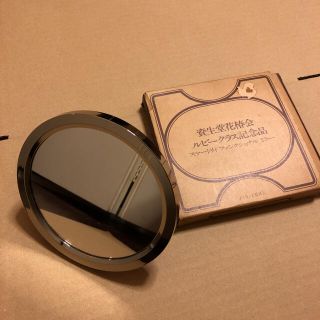 シセイドウ(SHISEIDO (資生堂))の《新品》資生堂★革ベルト　高級スタンドミラー❤️非売品(ミラー)