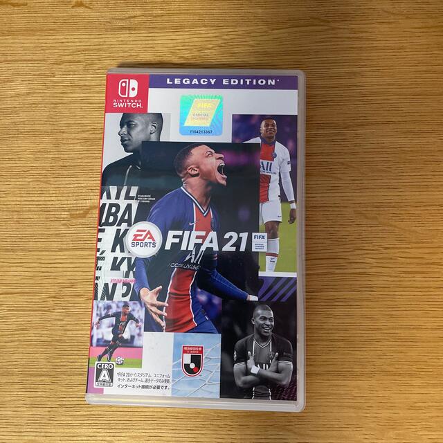 Nintendo Switch(ニンテンドースイッチ)のFIFA 21 Legacy Edition Switch エンタメ/ホビーのゲームソフト/ゲーム機本体(家庭用ゲームソフト)の商品写真