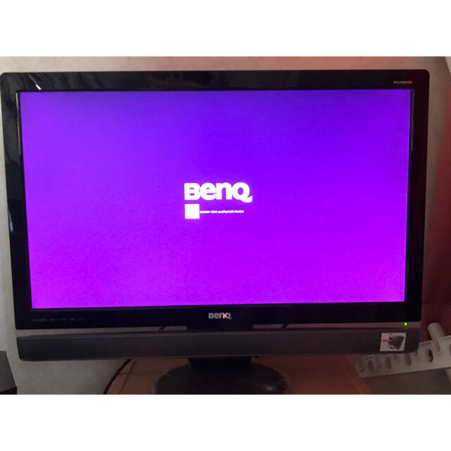 m1253★ BENQ M2700HD