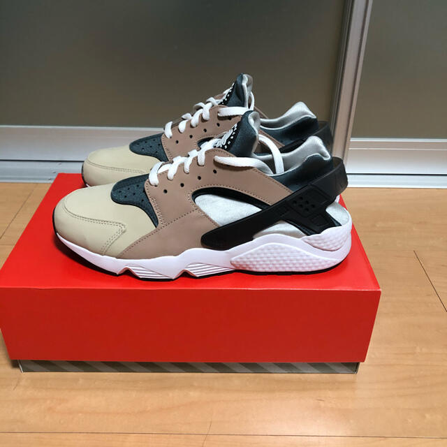 NIKE(ナイキ)のNIKE AIR HUARACHE 21SU-I ESCAPE ナイキ　ハラチ メンズの靴/シューズ(スニーカー)の商品写真