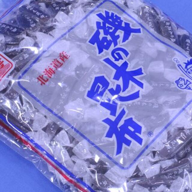 磯の木昆布／送料込(特売１ｋｇ)昆布飴ではございません。おつまみ珍味昆布♪ 食品/飲料/酒の食品(菓子/デザート)の商品写真