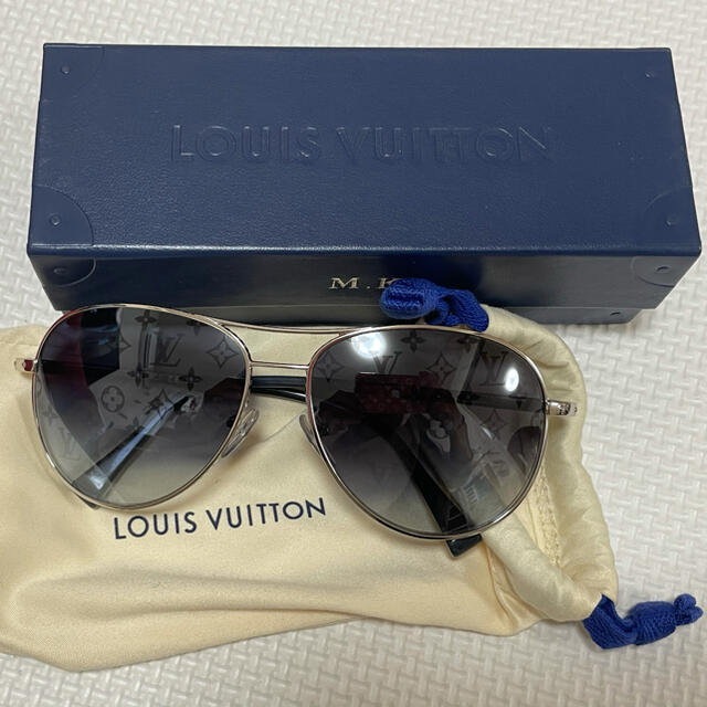 LOUIS VUITTON(ルイヴィトン)の（美品）LOUIS VUITTON サングラス【型番】Z0165U メンズのファッション小物(サングラス/メガネ)の商品写真