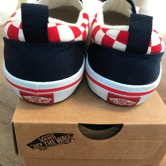 VANS(ヴァンズ)の【新品未使用】VANS スリッポン キッズ/ベビー/マタニティのキッズ靴/シューズ(15cm~)(スリッポン)の商品写真