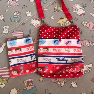 斜めがけバック　ショルダーバックと携帯入れ　ペコちゃん(バッグ)