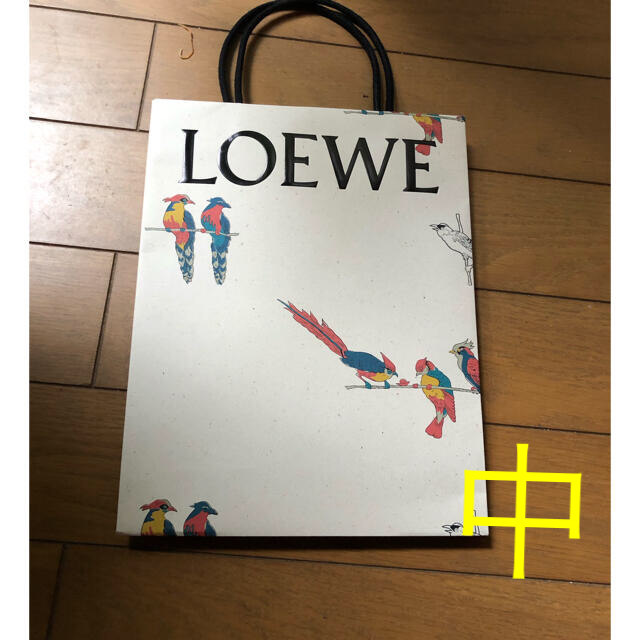 LOEWE(ロエベ)のロエベ　限定デザイン紙袋 レディースのバッグ(ショップ袋)の商品写真