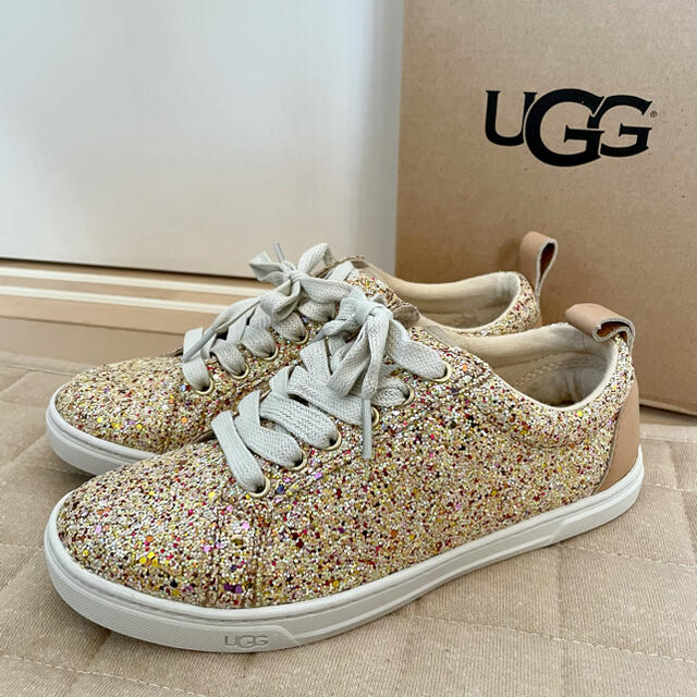 UGG(アグ)の【UGG】スニーカー 【新品】KARINE CHUNKY GLITTER レディースの靴/シューズ(スニーカー)の商品写真