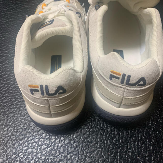 FILA(フィラ)のはなまる様専用！新品FILAスニーカー メンズの靴/シューズ(スニーカー)の商品写真