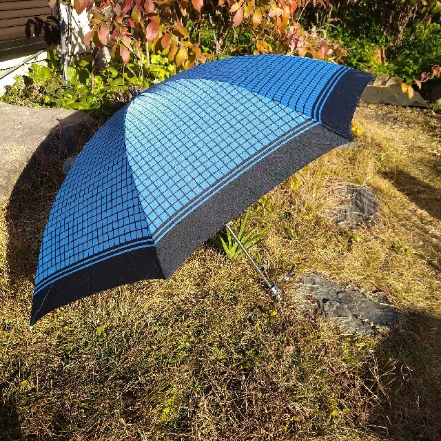 折りたたみ傘/水色チェック/新品 メンズのファッション小物(傘)の商品写真