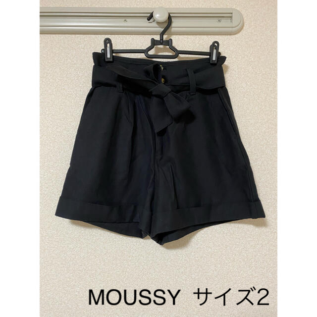 moussy(マウジー)のyura様 ハイウエスト大人ショートパンツ、ストライプシャツ レディースのパンツ(ショートパンツ)の商品写真