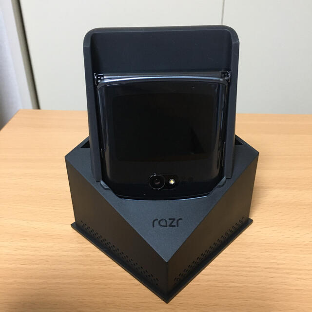 お値下げ⭐︎motorola razr 5G  国内正規品⭐︎SIMフリー