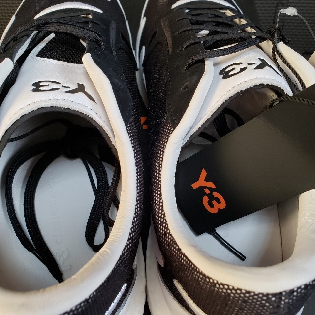 Y-3 RHISU RUN 新品タグ付き - nayaabhaandi.com