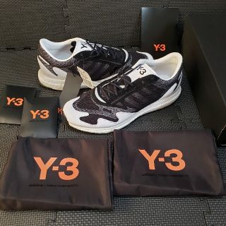 ワイスリー(Y-3)のY-3 RHISU RUN 新品タグ付き(スニーカー)