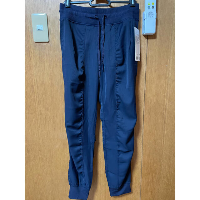 スポーツ/アウトドアlululemon dance studio jogger 新品未使用