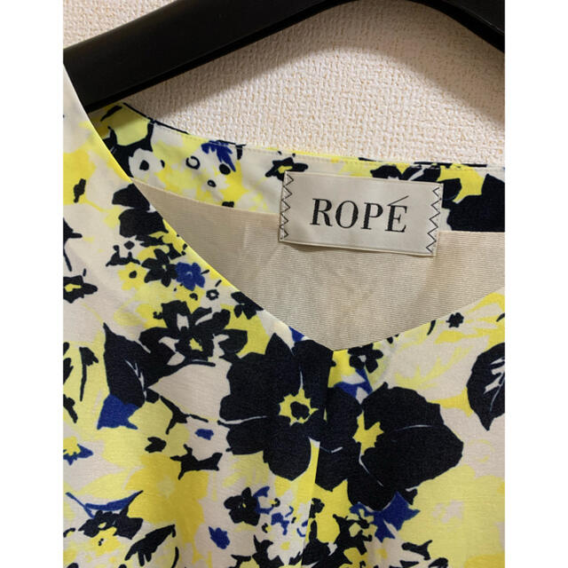 ROPE’(ロペ)のROPE ロペ 花柄 ワンピース レディースのワンピース(ひざ丈ワンピース)の商品写真