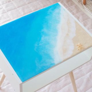 海のサイドテーブル(小さな海シリーズ)カフェテーブル収納あり フラット(家具)