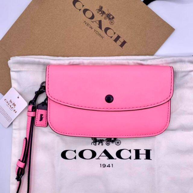 【新品】正規品 COACH コーチ クラッチ グラブタン レザー　ピンクCOACH