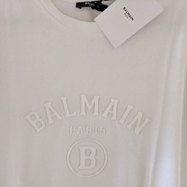 BALMAIN(バルマン)の【新品正規品】BALMAIN  ロゴプリントコットンTシャツ レディースのトップス(Tシャツ(半袖/袖なし))の商品写真