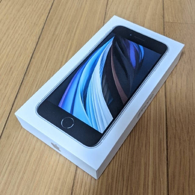 【新品】iPhone SE 128GB ホワイト SIMロック解除済スマートフォン/携帯電話