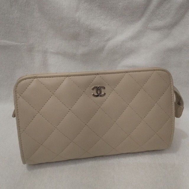 CHANEL☆ポーチ【新品】